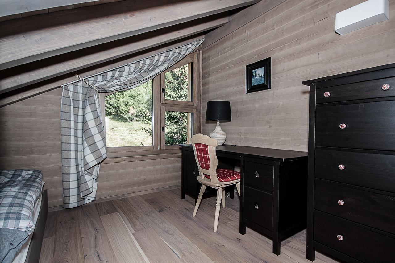 Chalet Kristall Rosswald Buitenkant foto